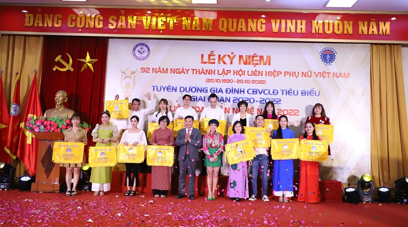 Một số tiết mục văn nghệ được trao giải tại chương trình văn nghệ